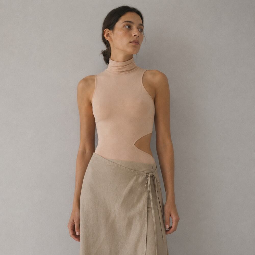 Wolford Warm Up Cutout Bodysuit Womens M Almond Tan Sleeveless One-Piece NWT